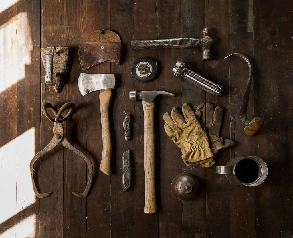 How Much Detail Should Buyers Have When Assessing Bids?