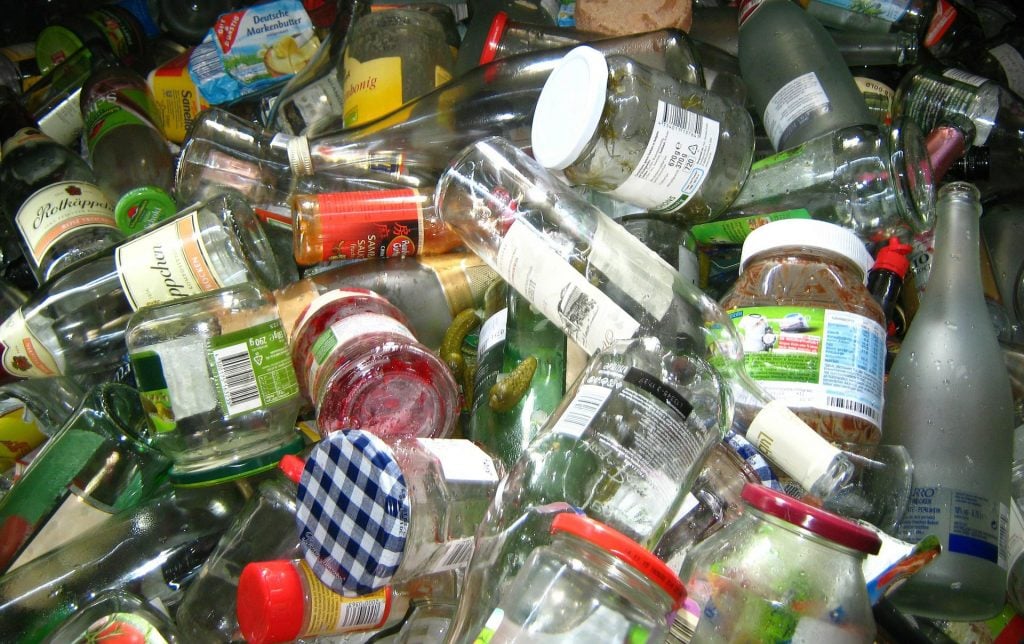 Navigating the Waste and Recycling Services Market